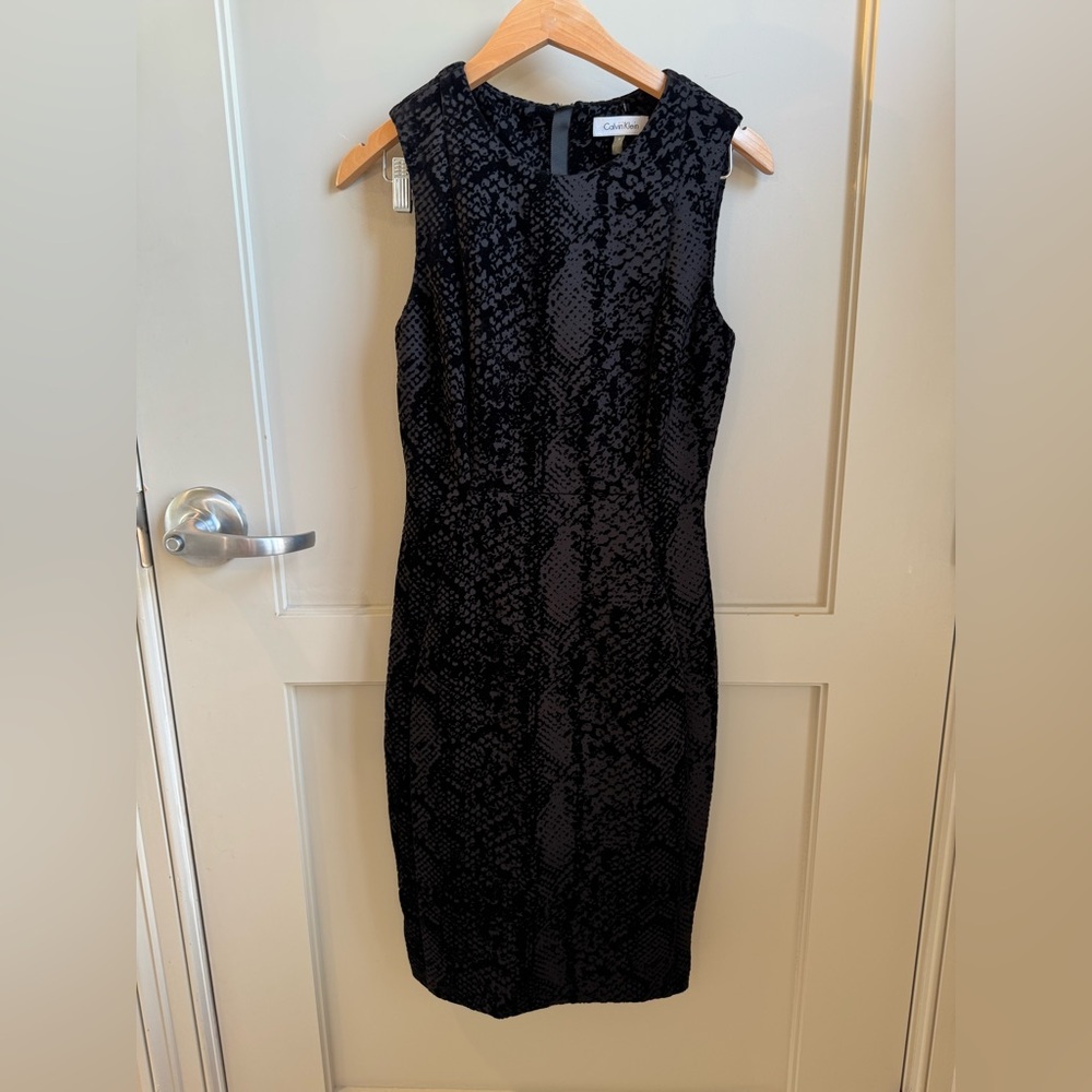 Calvin Klein Black Textured Snakeskin Print Sheath Dress with Gold Zip Back 6